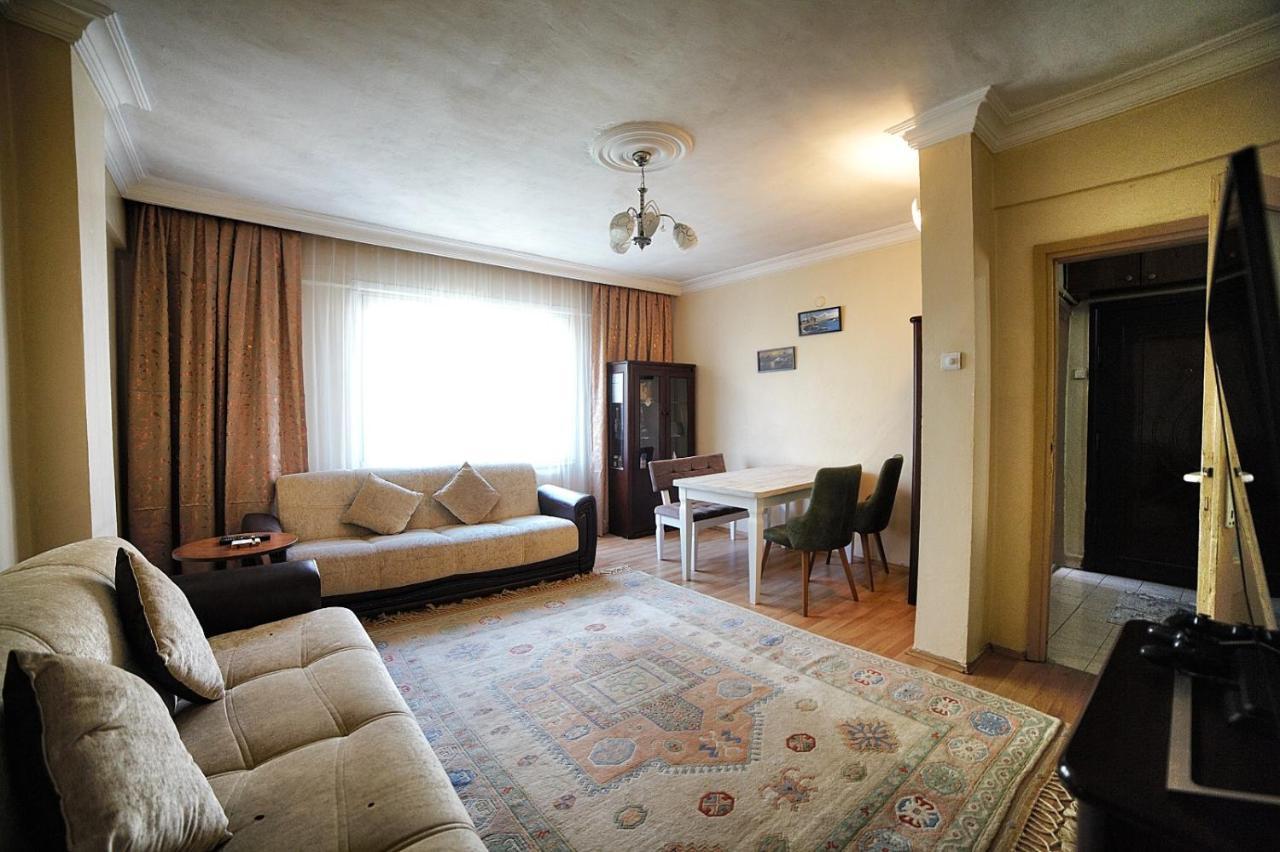 Private Room Close To Merter And Gungoren Textile Center Istanbul Exterior photo